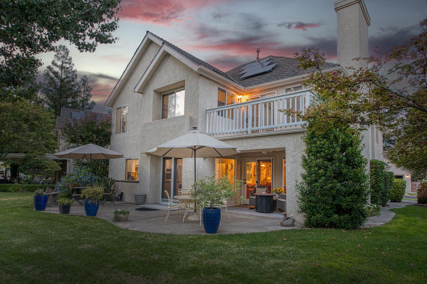 3077 W Pembrook, Fresno, CA 93711