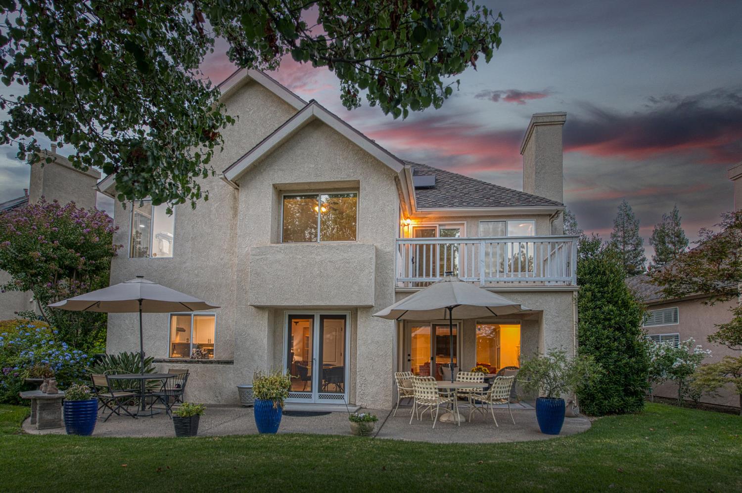 3077 W Pembrook, Fresno, CA 93711