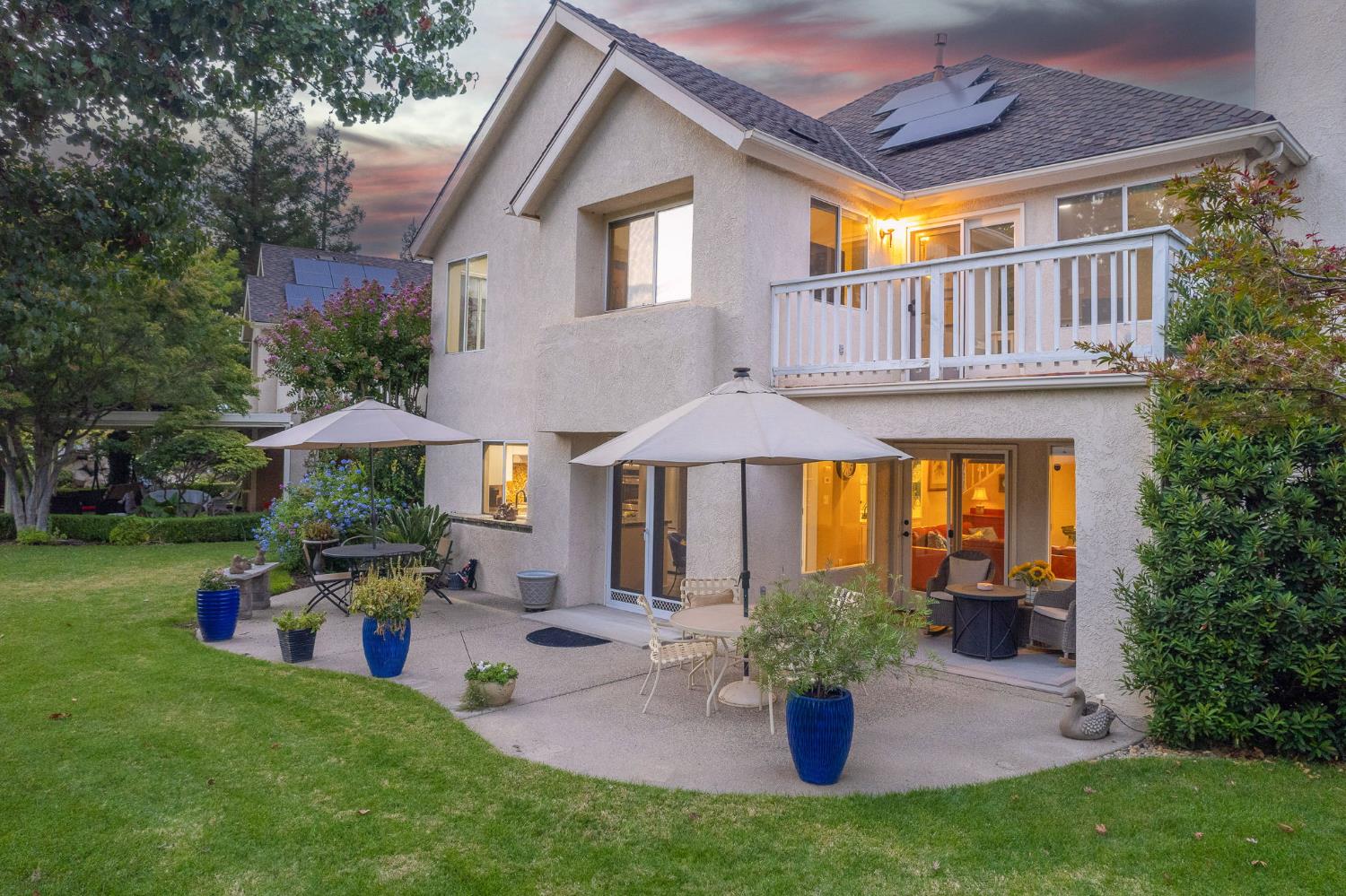 3077 W Pembrook, Fresno, CA 93711