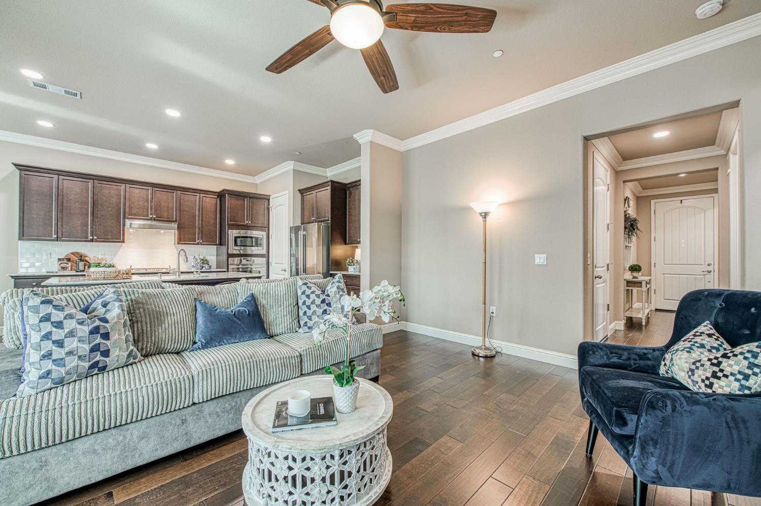 2157 W Juliet Way, Fresno, CA 93711