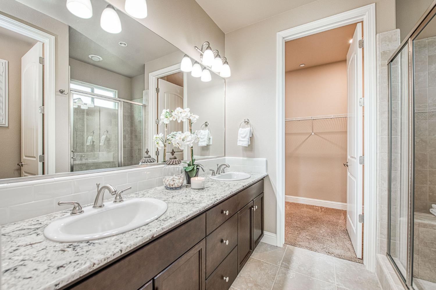 2157 W Juliet Way, Fresno, CA 93711