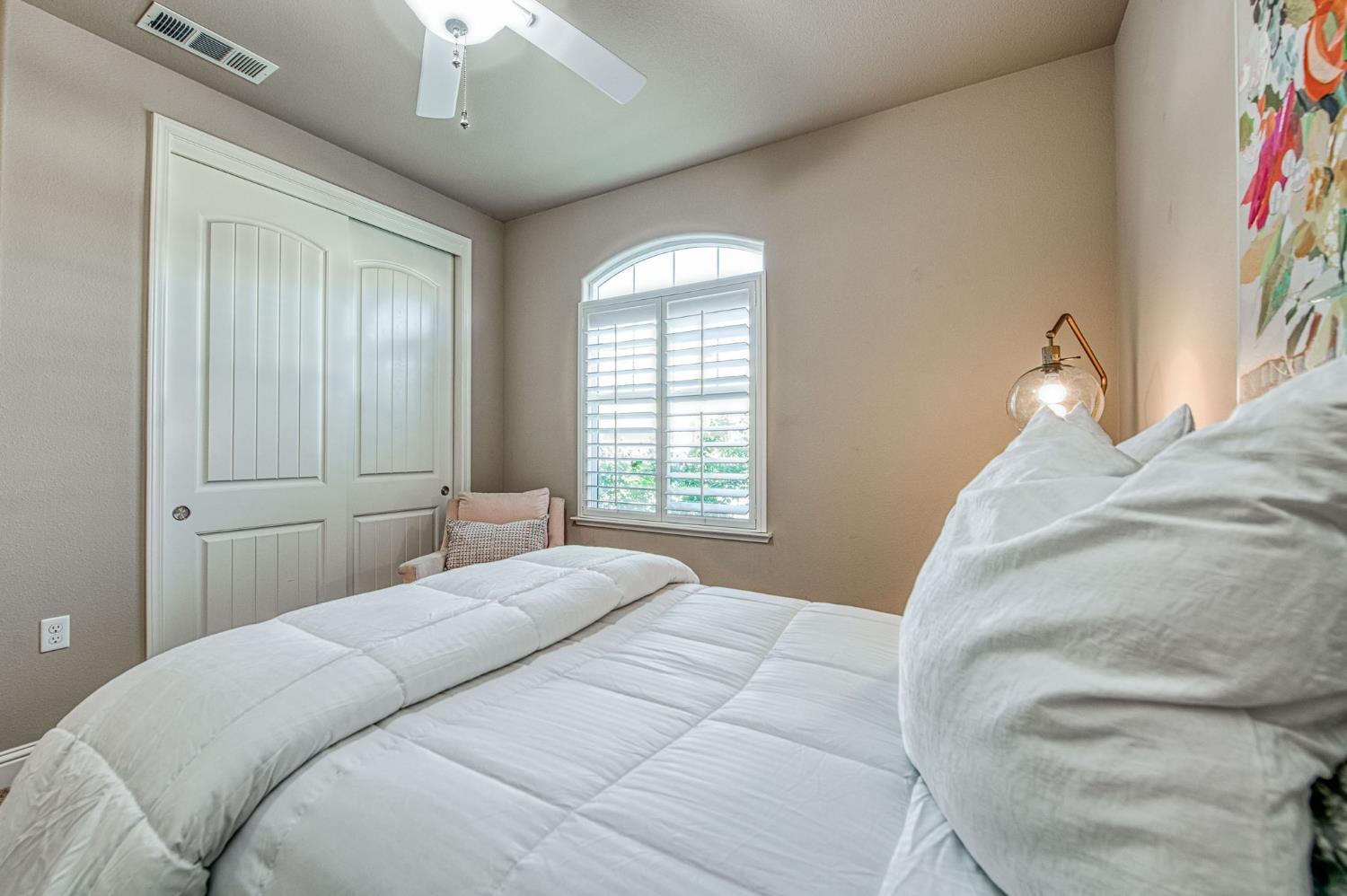 2157 W Juliet Way, Fresno, CA 93711