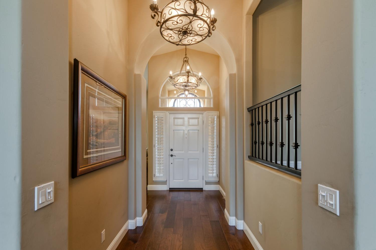 2176 E Niles Ave, Fresno, CA 93720