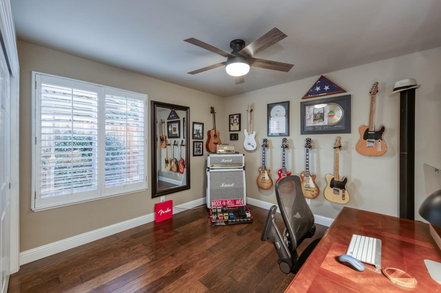 2176 E Niles Ave, Fresno, CA 93720