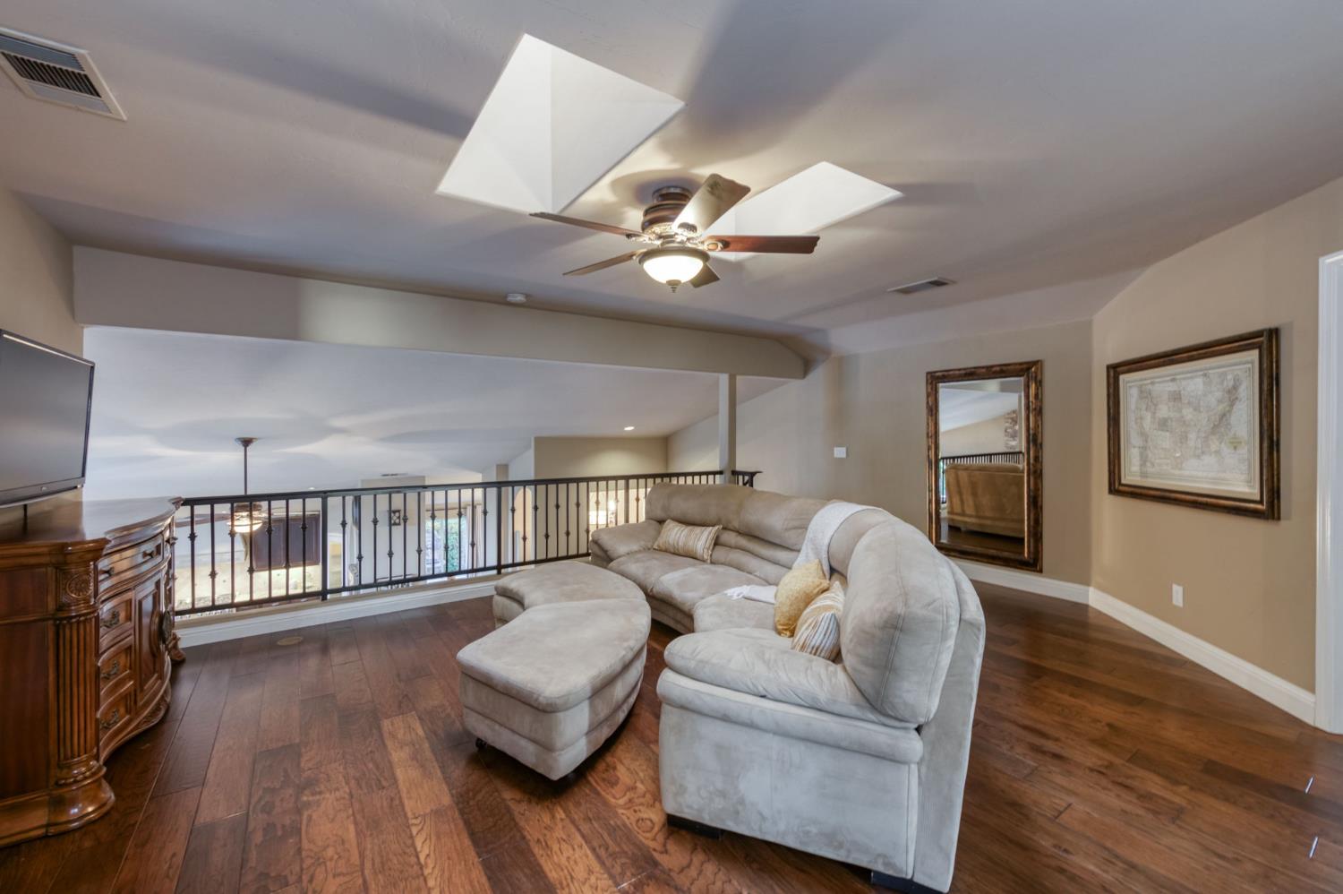 2176 E Niles Ave, Fresno, CA 93720