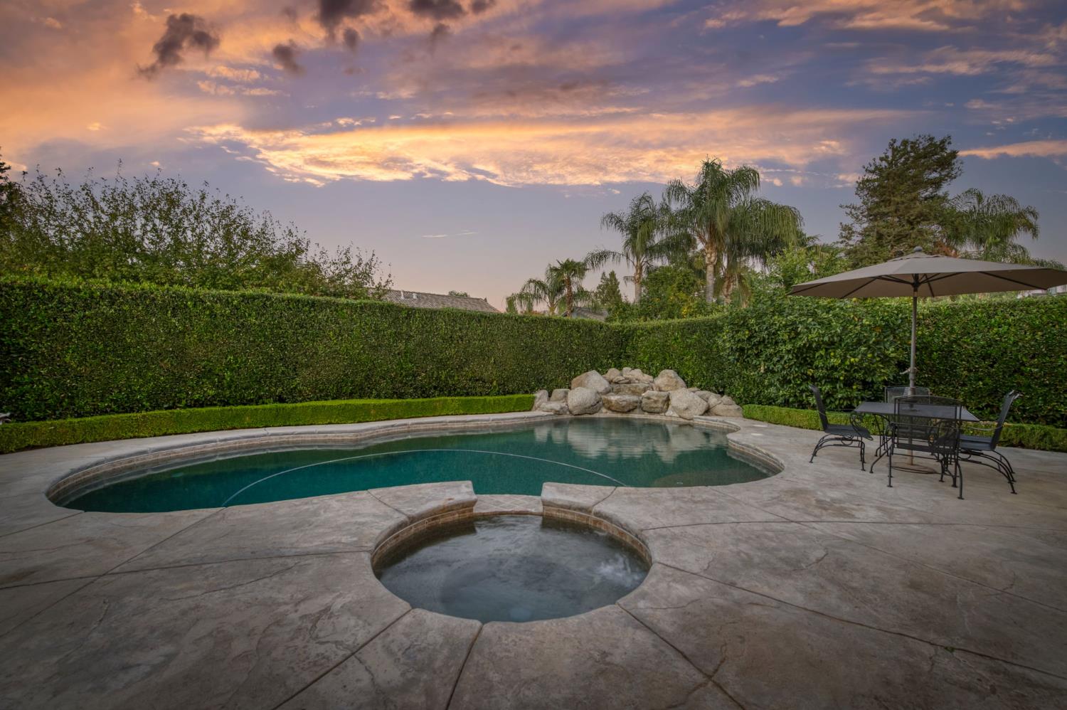 2176 E Niles Ave, Fresno, CA 93720