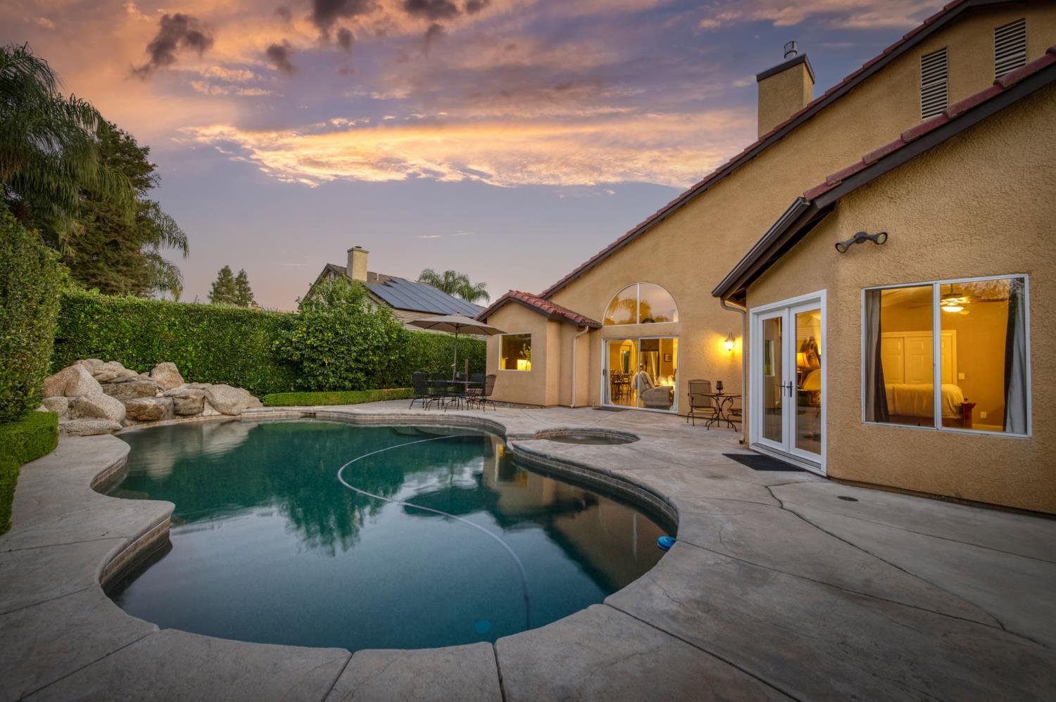 2176 E Niles Ave, Fresno, CA 93720