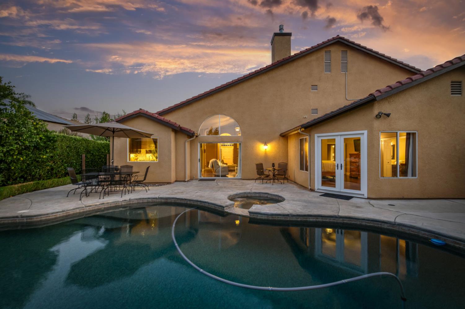 2176 E Niles Ave, Fresno, CA 93720