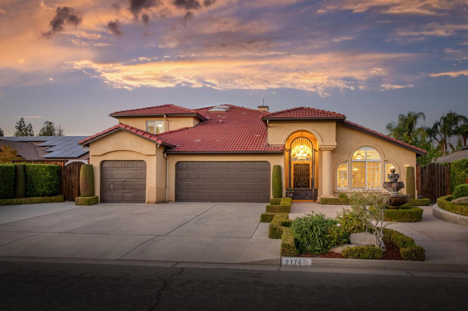 2176 E Niles Ave, Fresno, CA 93720