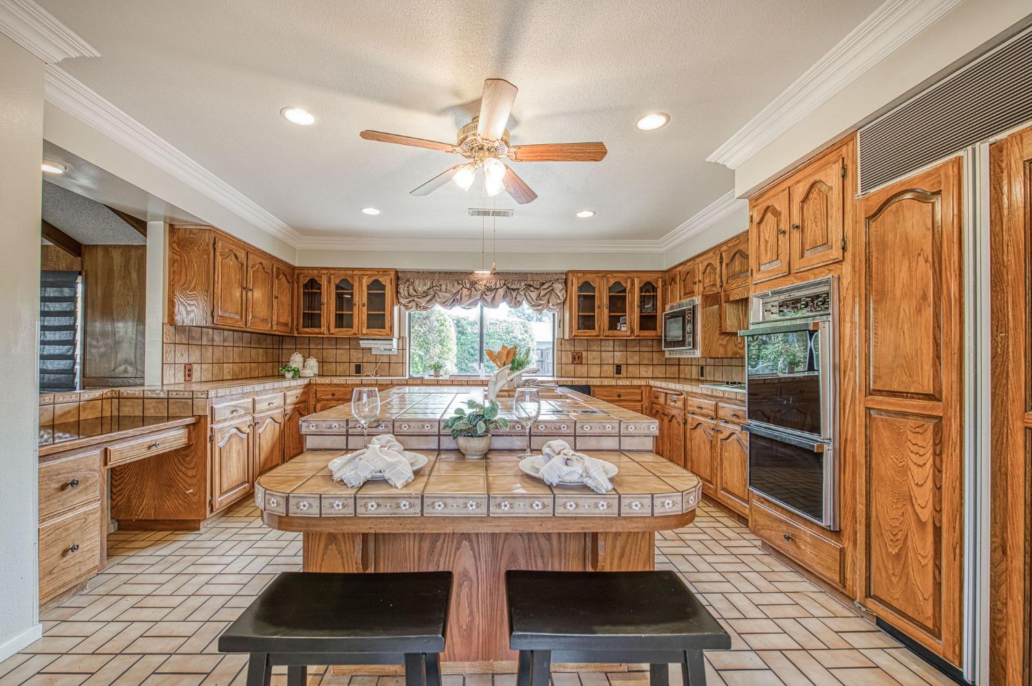 5453 E Butler Ave, Fresno, CA 93727