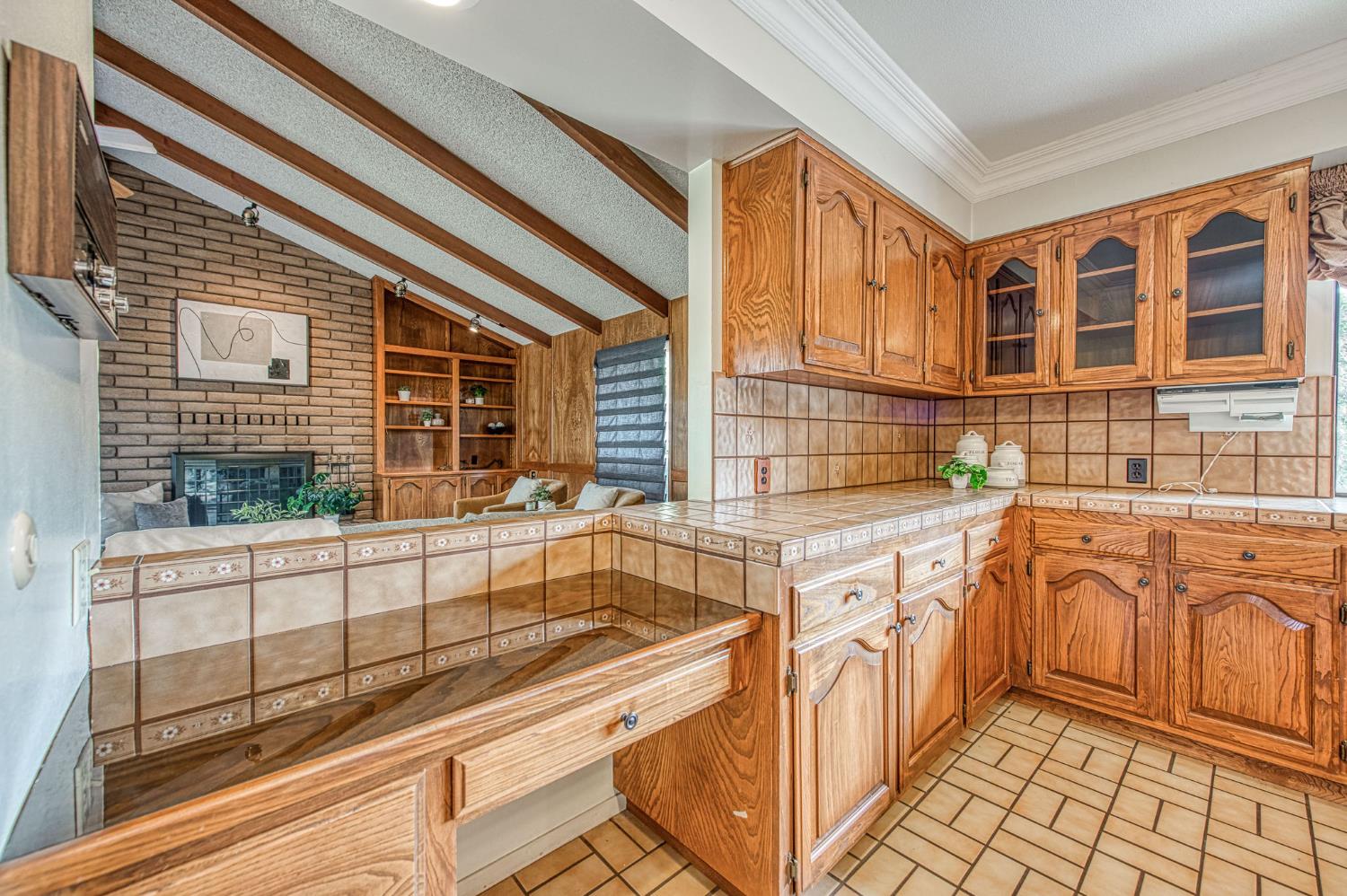 5453 E Butler Ave, Fresno, CA 93727