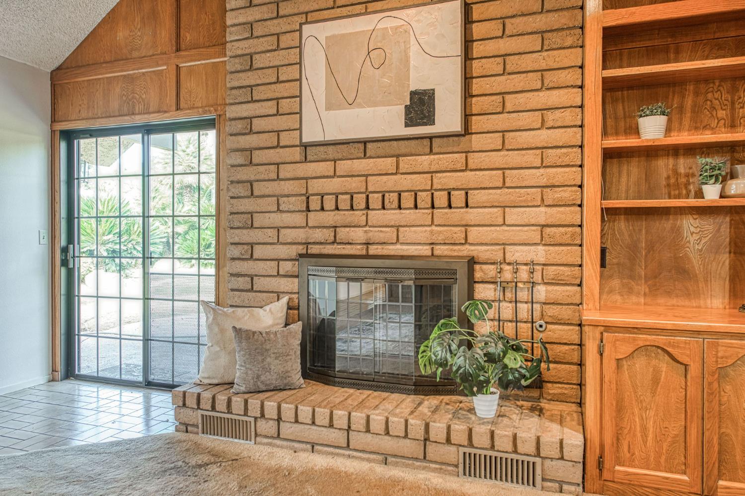 5453 E Butler Ave, Fresno, CA 93727