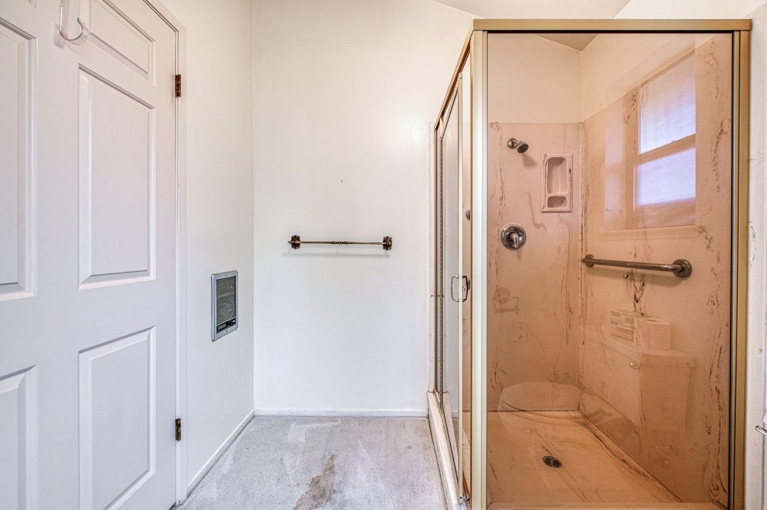 5453 E Butler Ave, Fresno, CA 93727