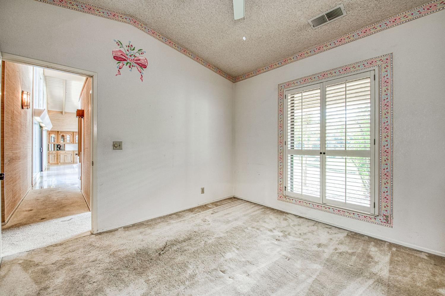 5453 E Butler Ave, Fresno, CA 93727