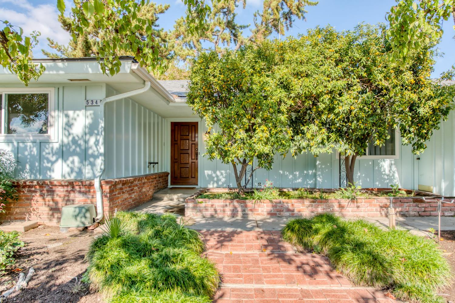 534 W Pico Ave, Fresno, CA 93705