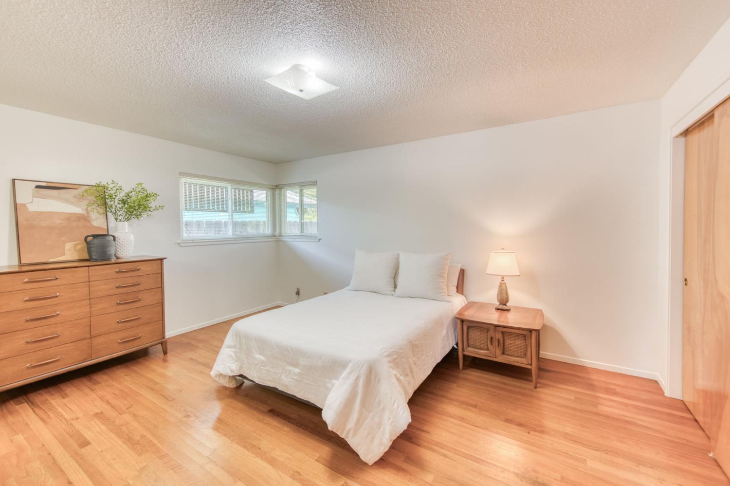 534 W Pico Ave, Fresno, CA 93705