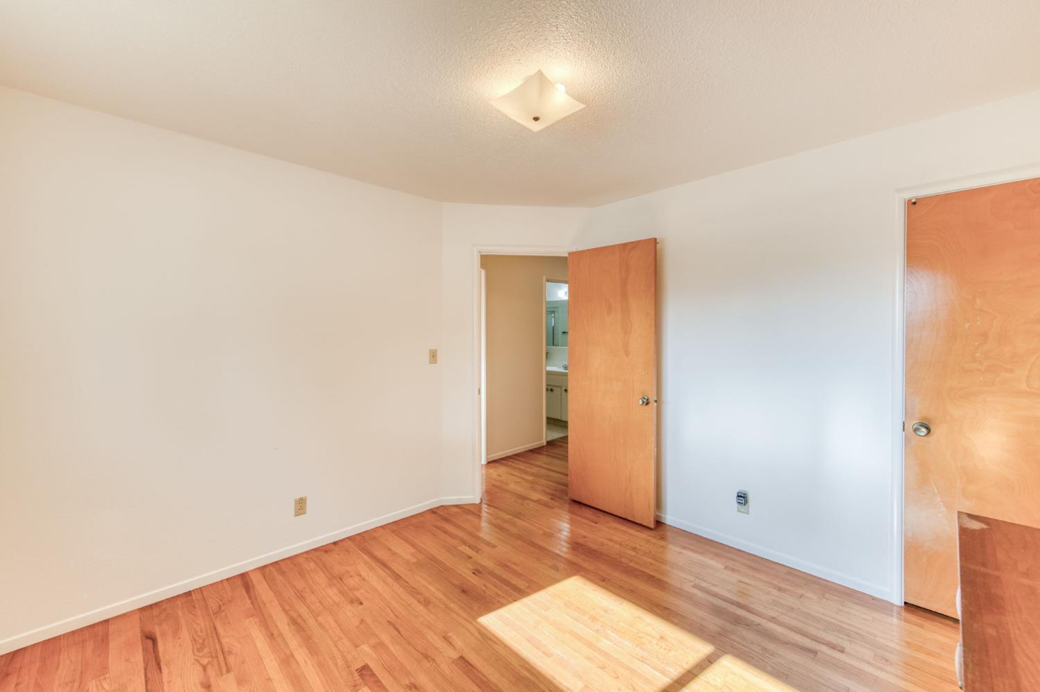 534 W Pico Ave, Fresno, CA 93705