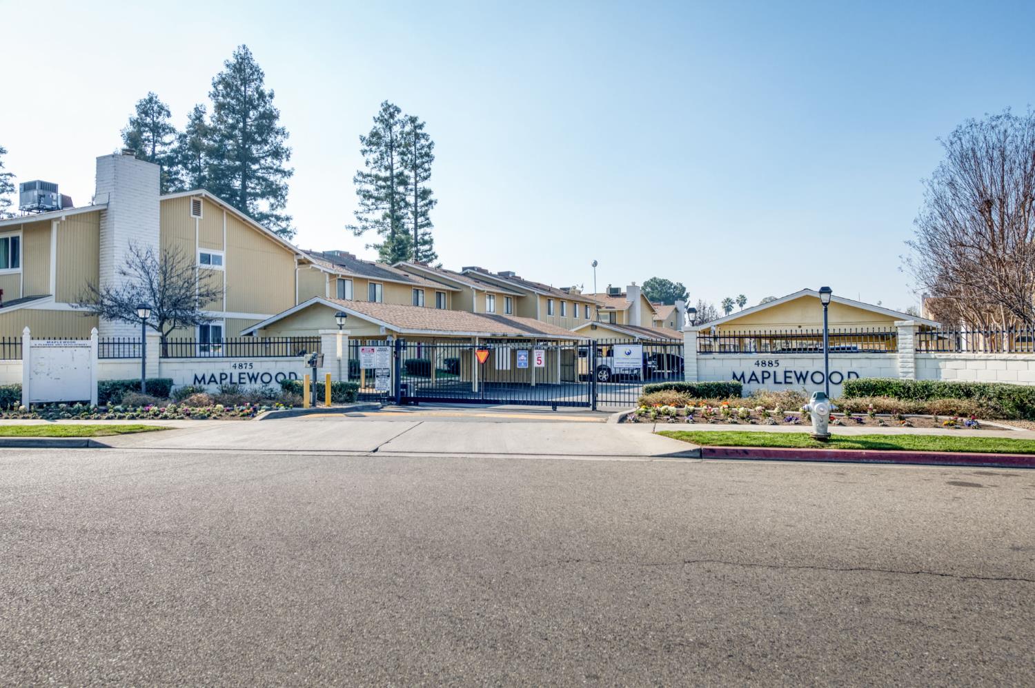 4875 N Backer Ave #138, Fresno, CA 93726