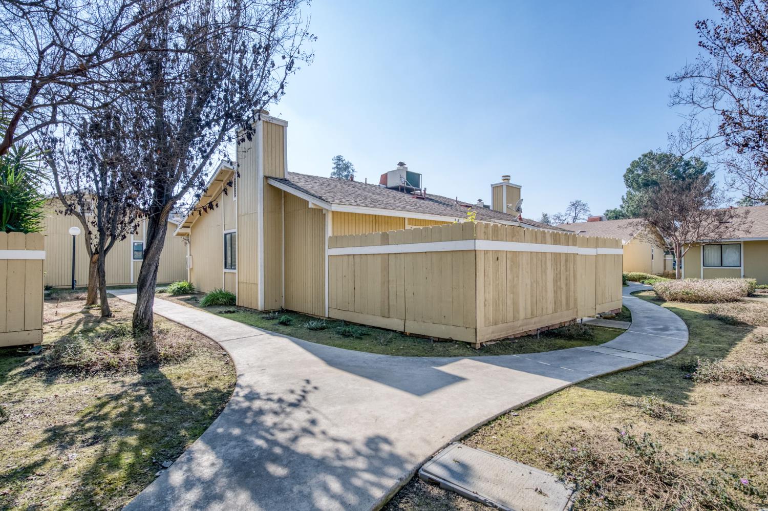 4875 N Backer Ave #138, Fresno, CA 93726