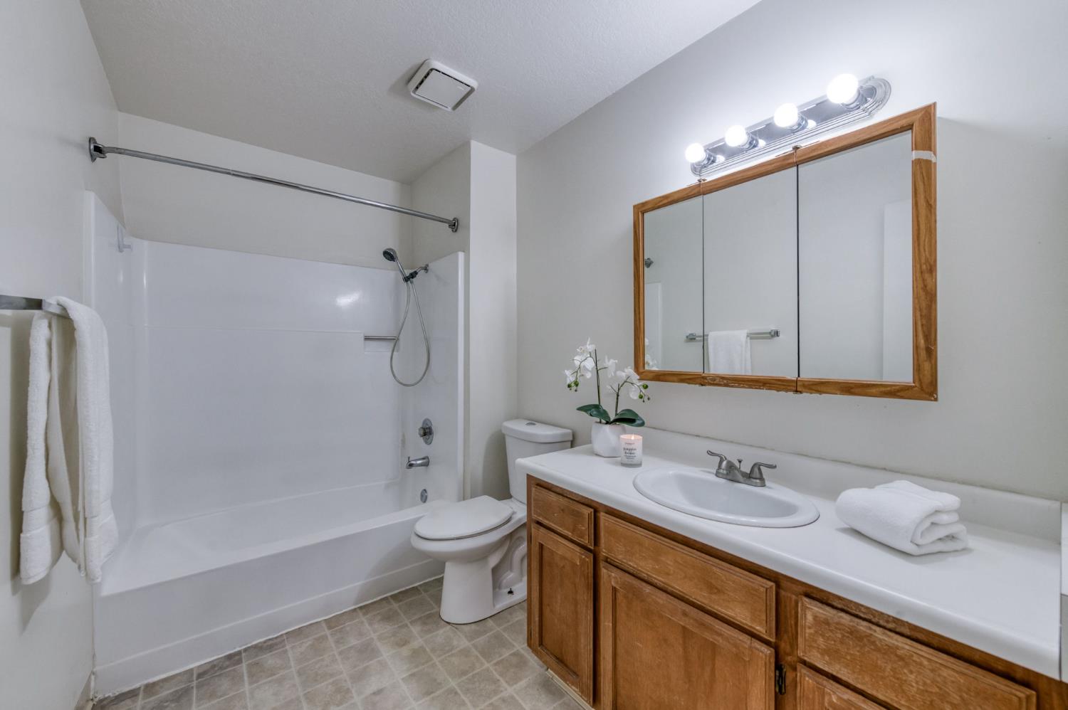 4875 N Backer Ave #138, Fresno, CA 93726