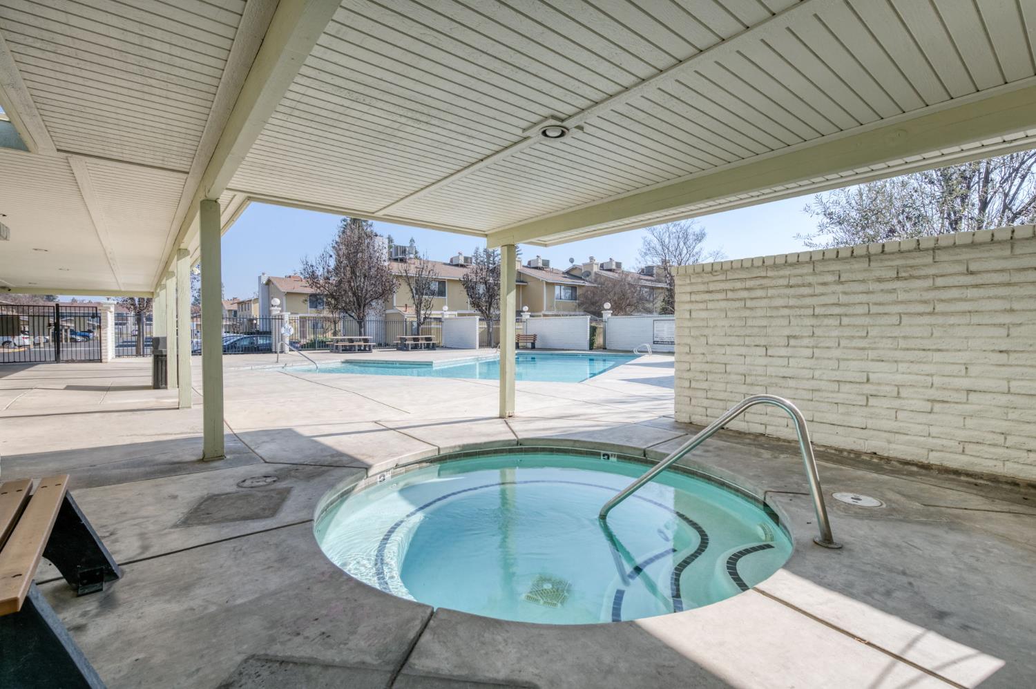 4875 N Backer Ave #138, Fresno, CA 93726