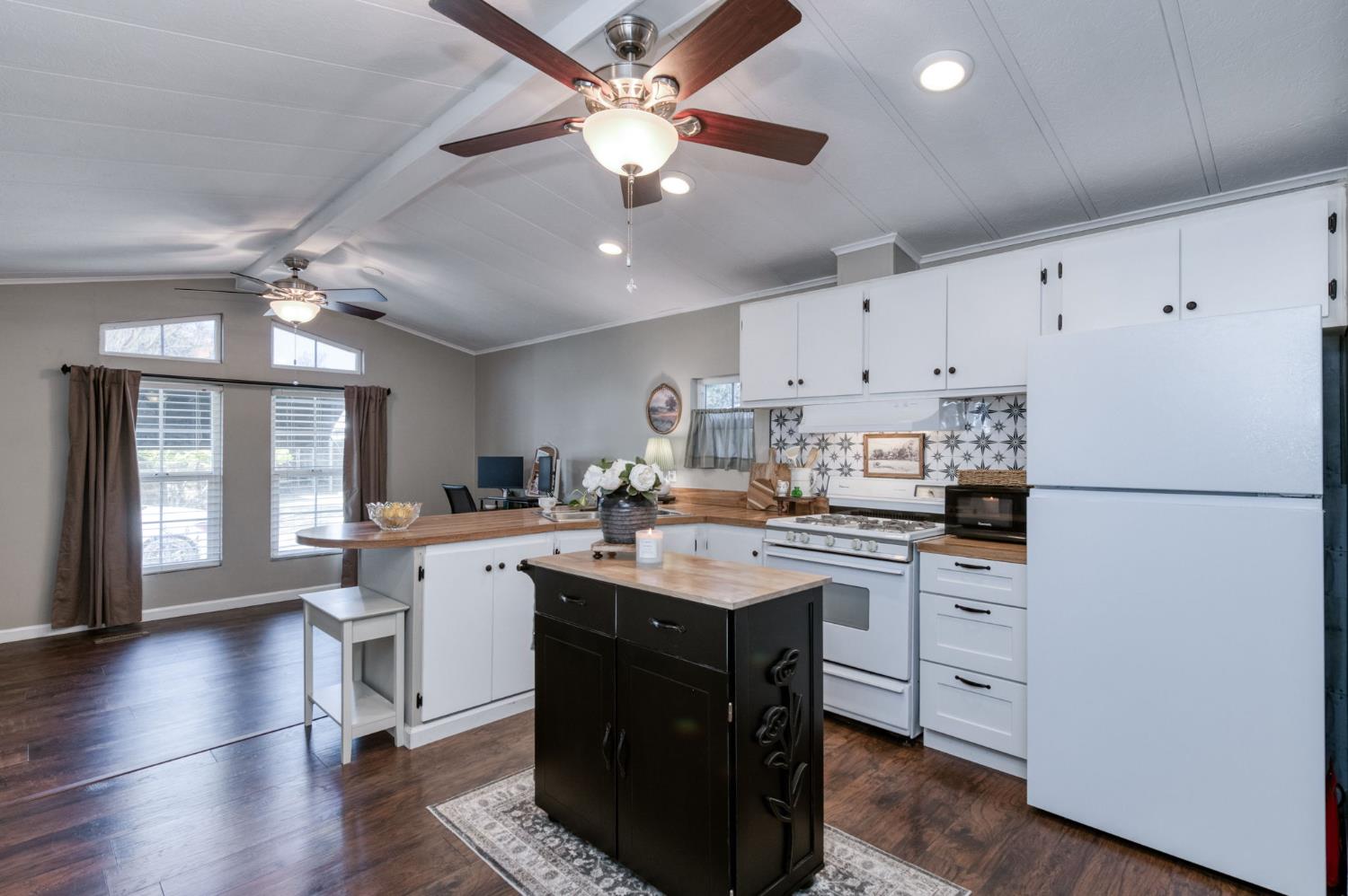 8701 Highway 41 #SPC49, Fresno, CA 93720