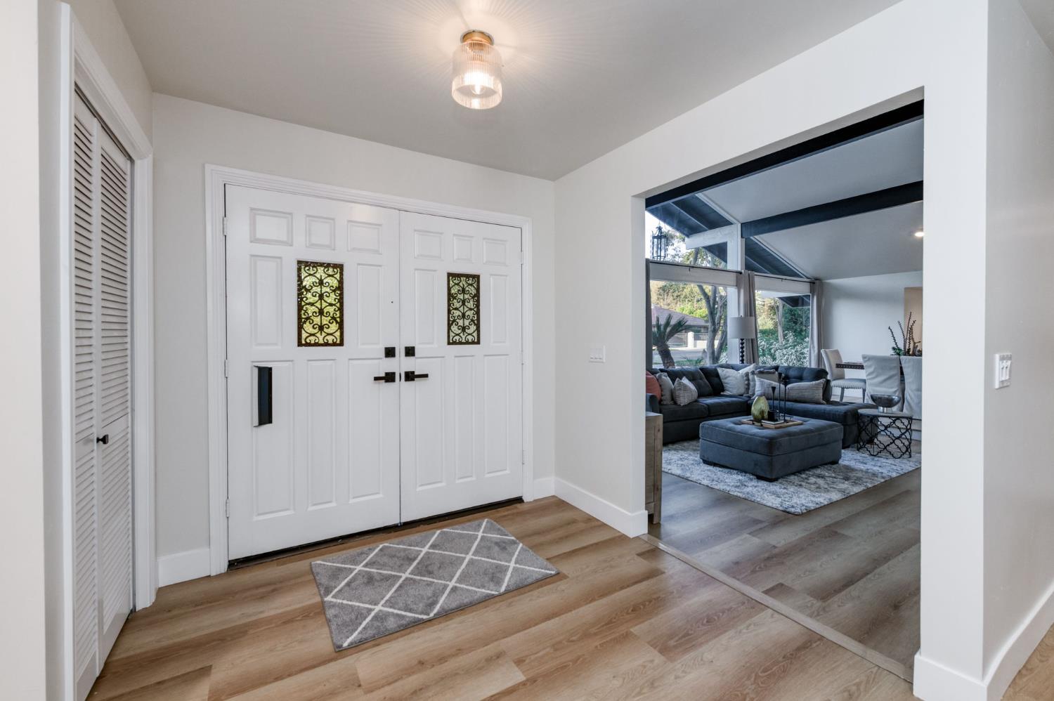 2511 W Barstow Ave, Fresno, CA 93711