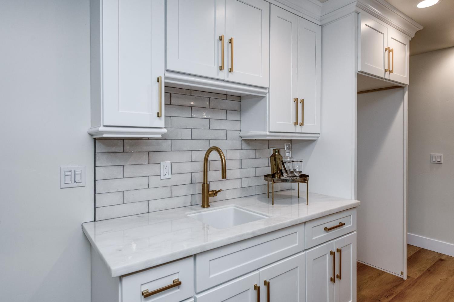 2511 W Barstow Ave, Fresno, CA 93711