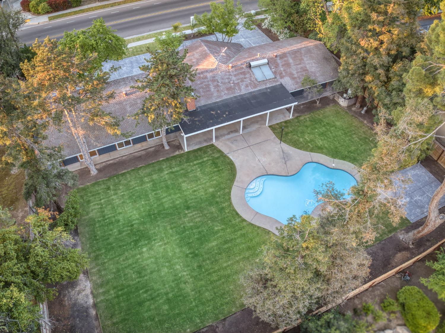 2511 W Barstow Ave, Fresno, CA 93711