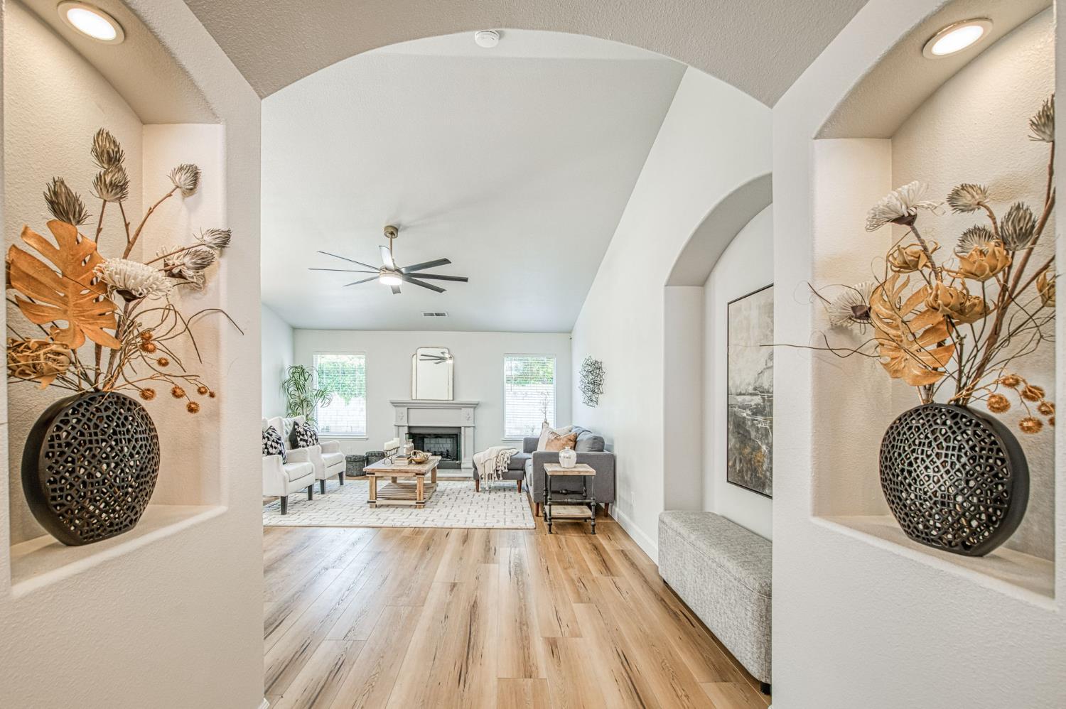 4994 W Decatur Ave, Fresno, CA 93722