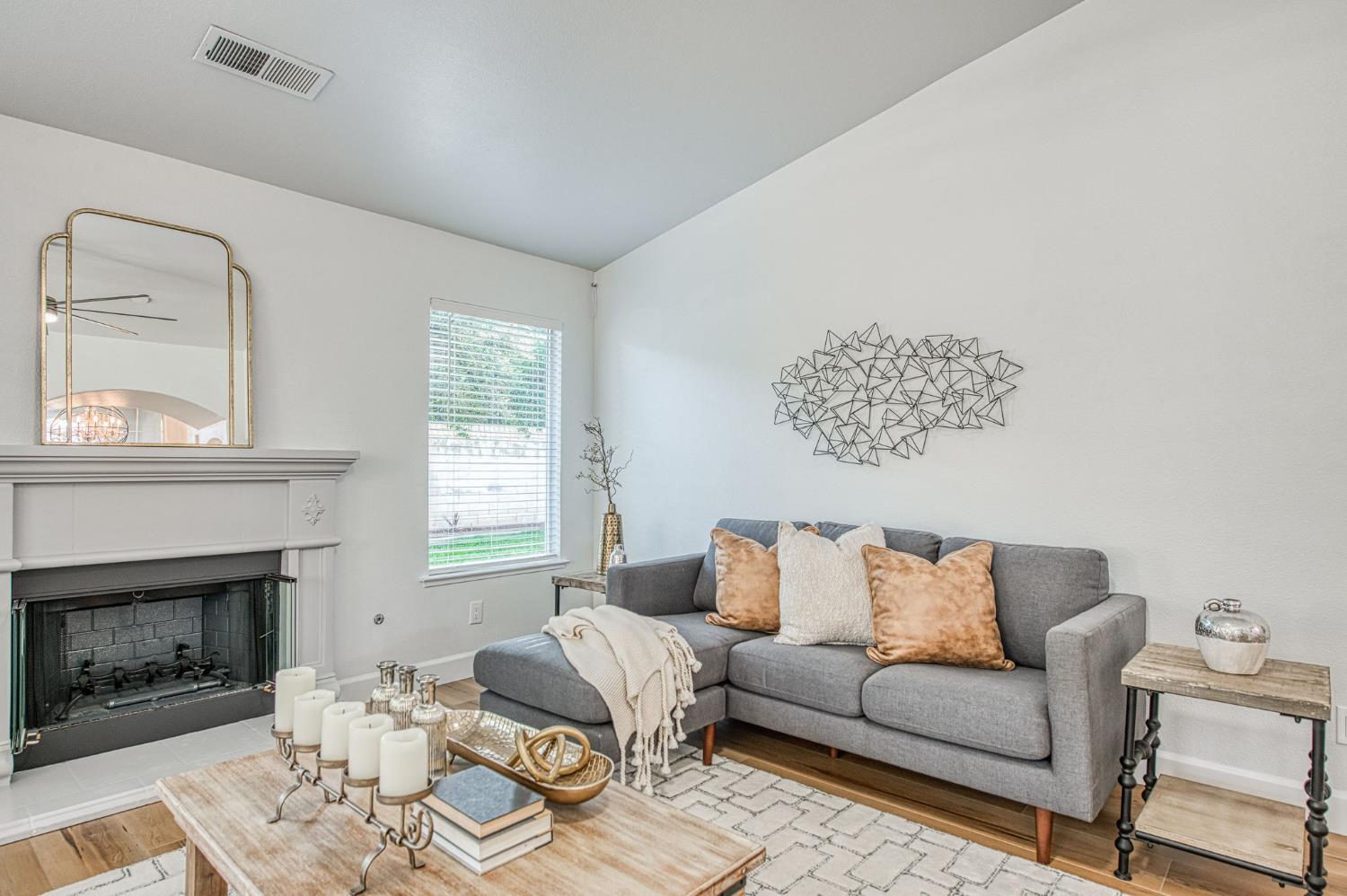 4994 W Decatur Ave, Fresno, CA 93722