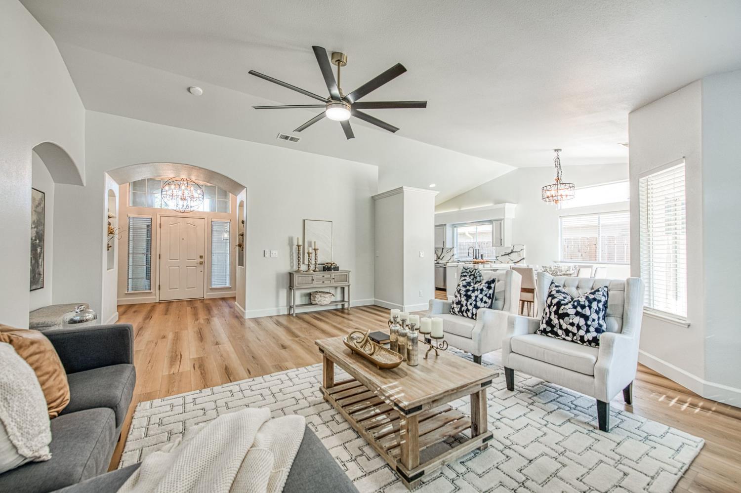 4994 W Decatur Ave, Fresno, CA 93722