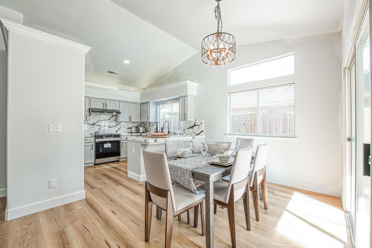 4994 W Decatur Ave, Fresno, CA 93722