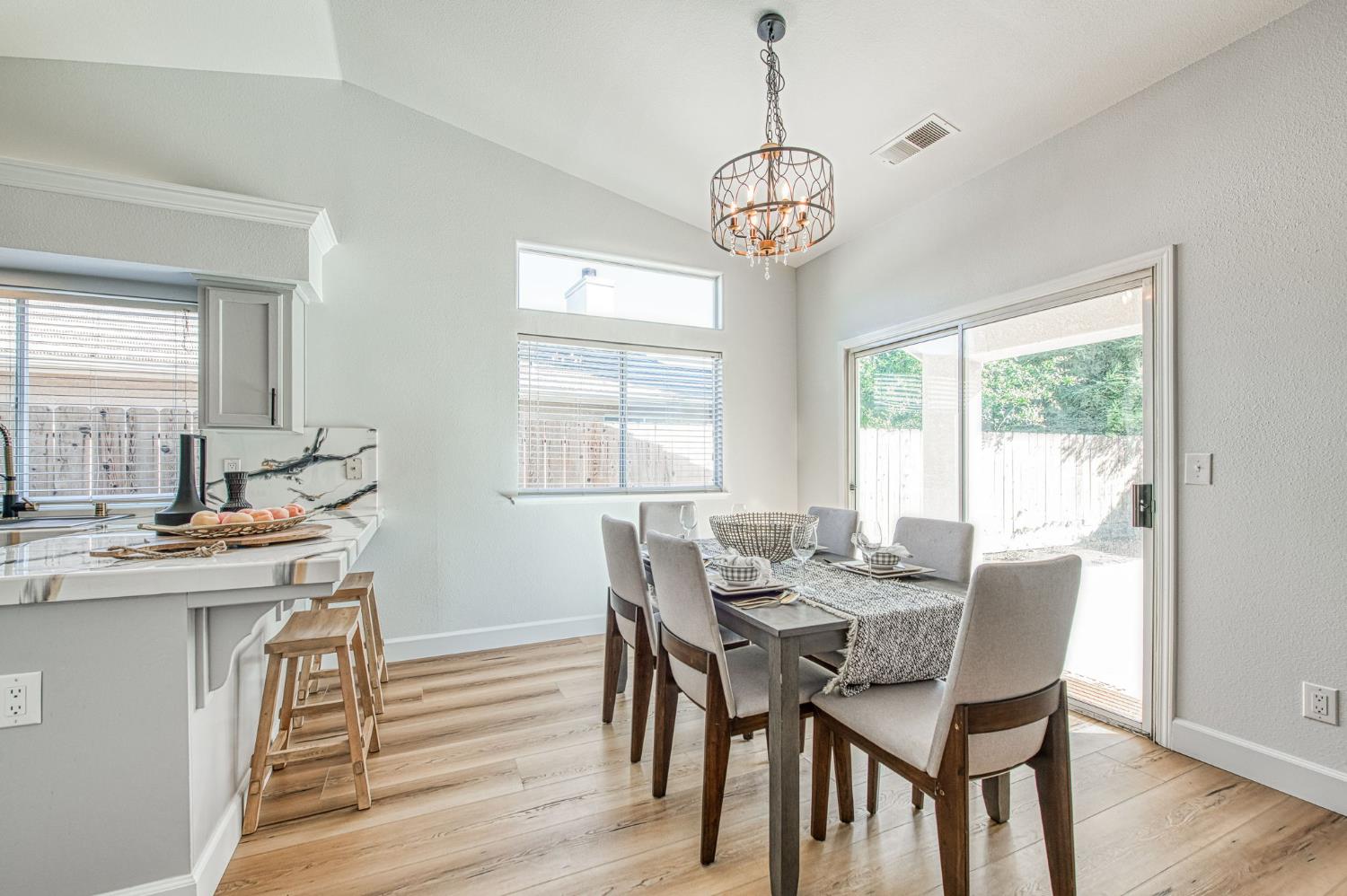 4994 W Decatur Ave, Fresno, CA 93722