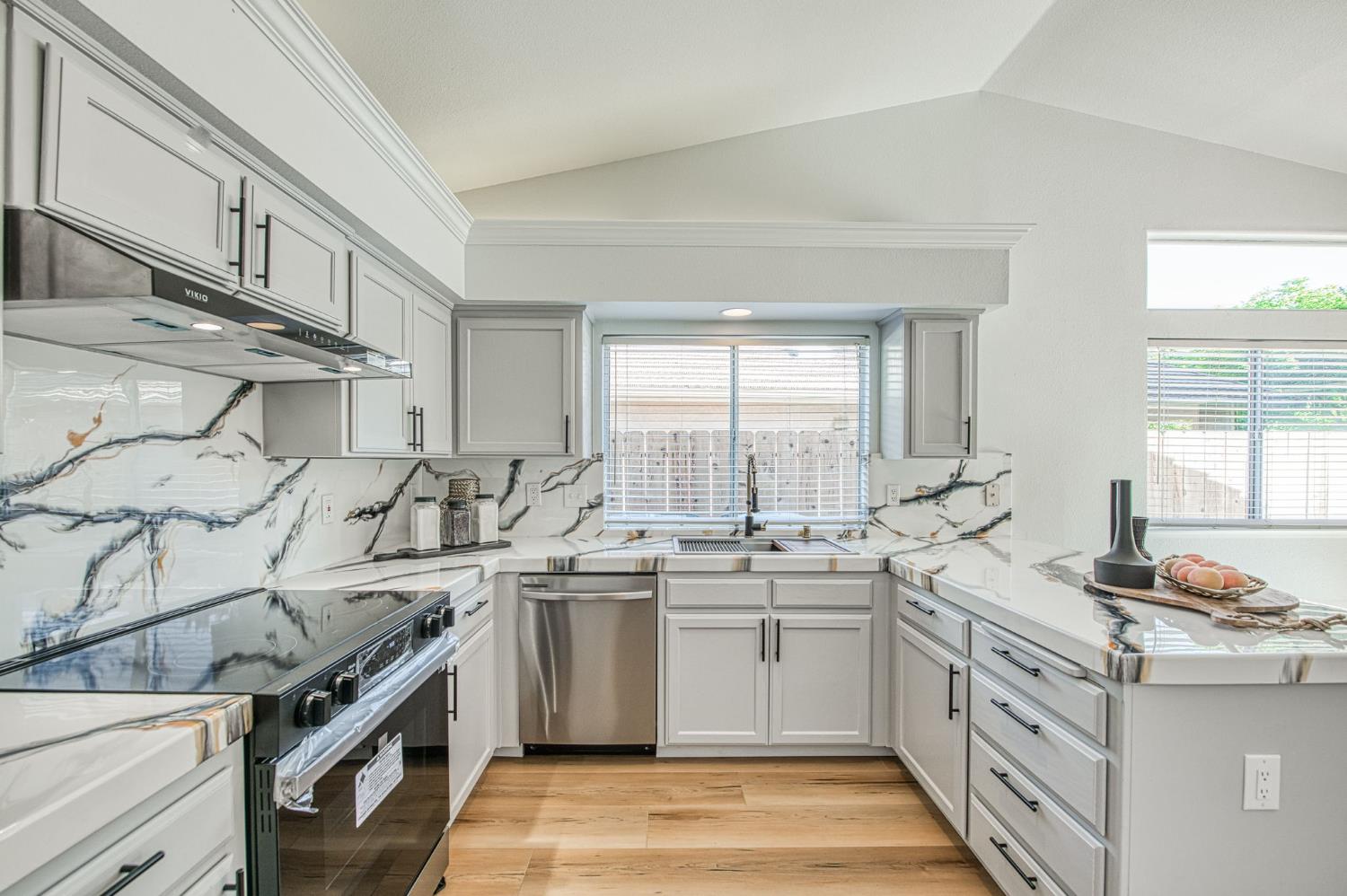 4994 W Decatur Ave, Fresno, CA 93722