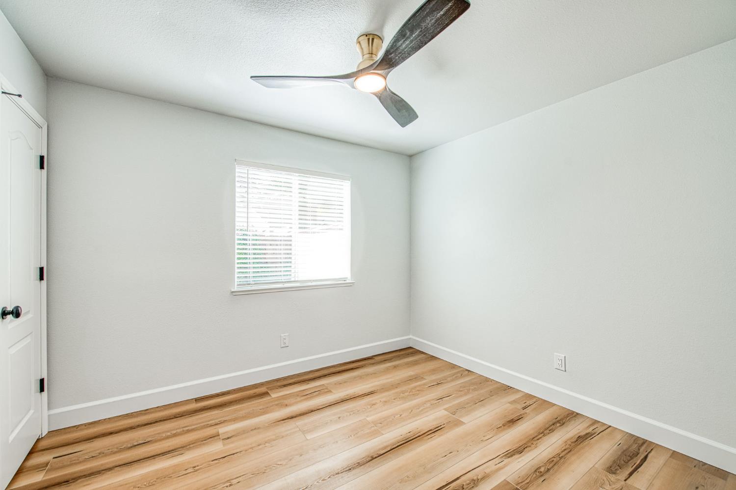 4994 W Decatur Ave, Fresno, CA 93722