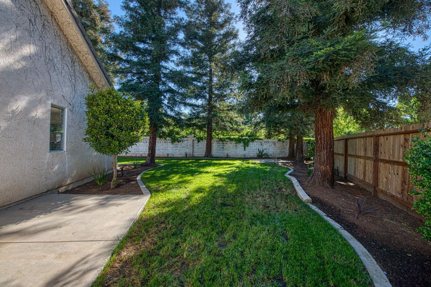 4994 W Decatur Ave, Fresno, CA 93722