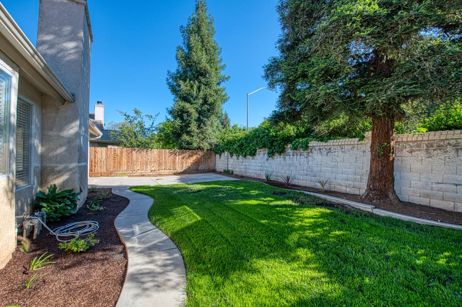 4994 W Decatur Ave, Fresno, CA 93722