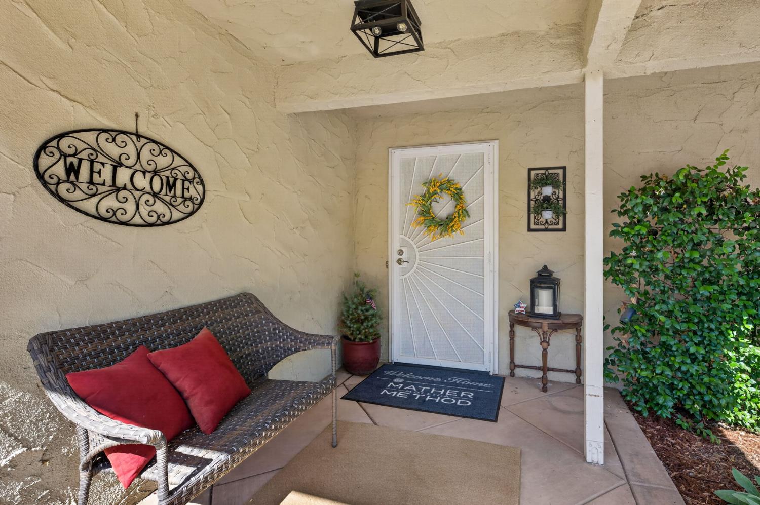 9198 N Fowler Ave, Clovis, CA 93619