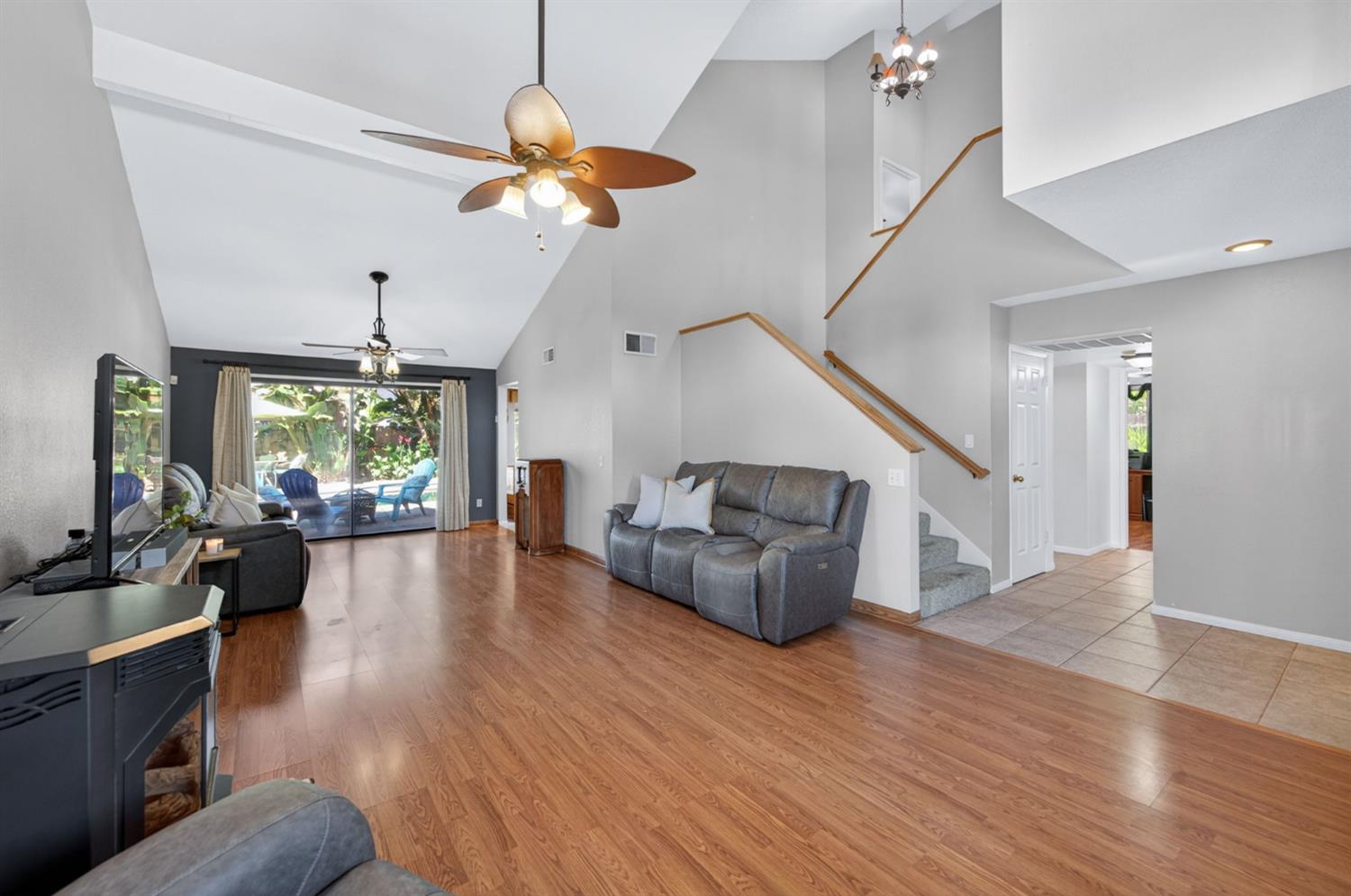 6477 N Hanover Ave, Fresno, CA 93722