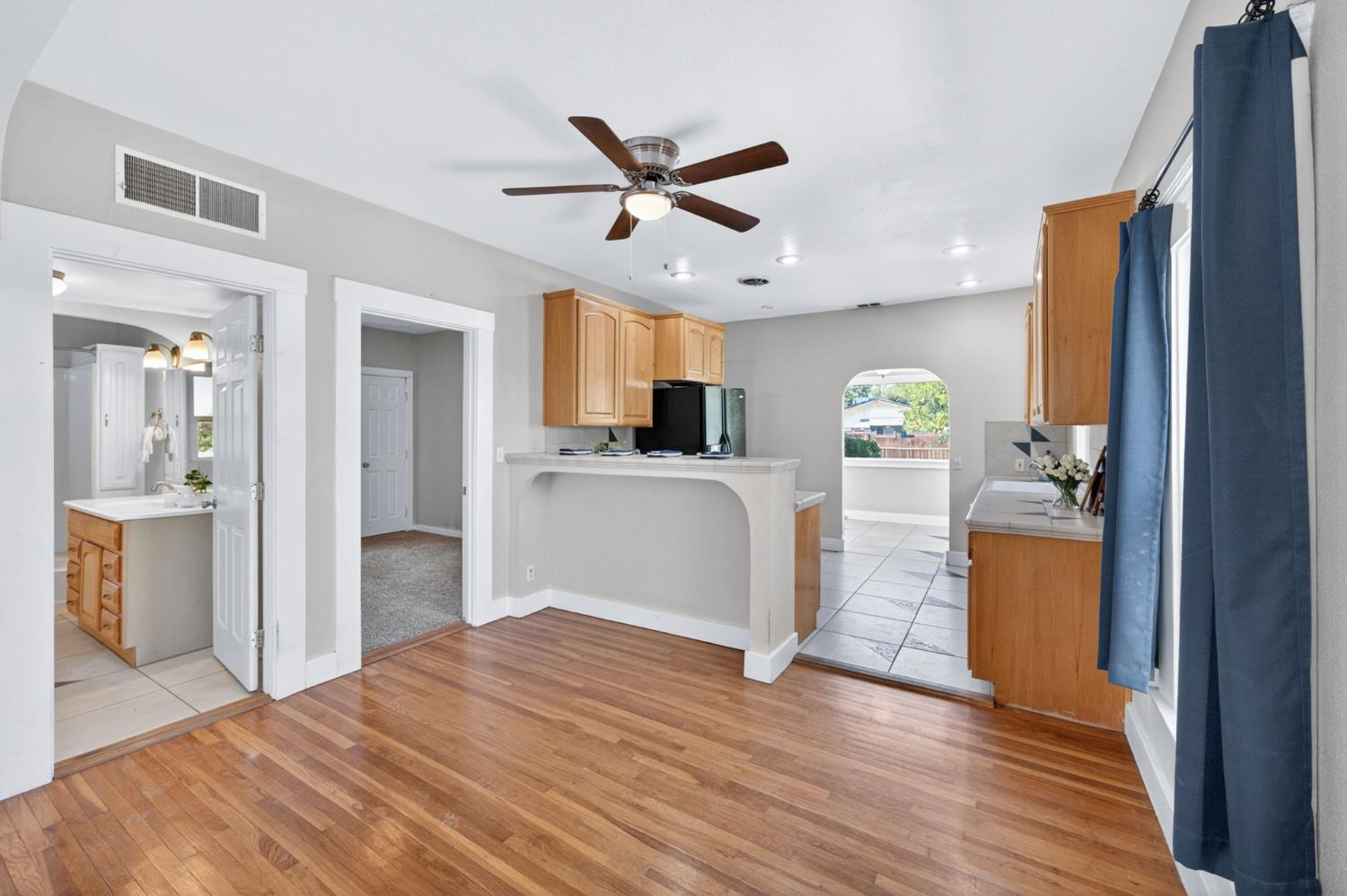 659 E Harvard Ave, Fresno, CA 93704