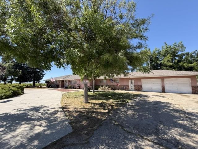 368 E Sumner Ave, Fresno, CA 93725